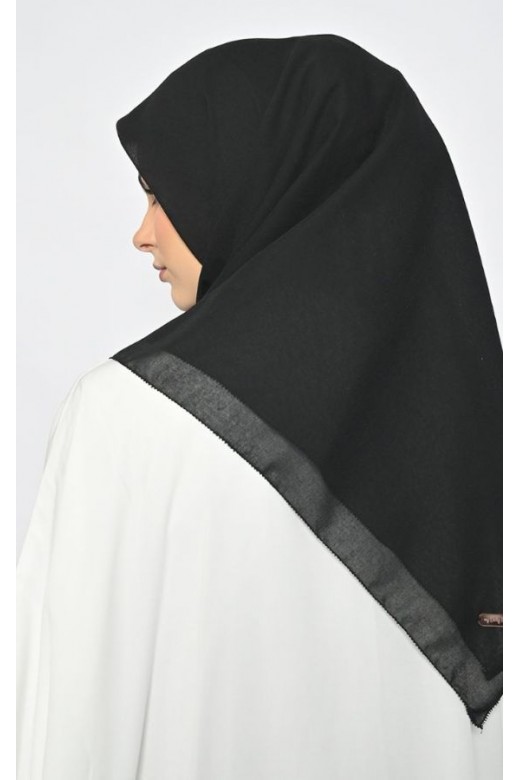 Hijab Segi 4 Voal Anabela Eyelash Black 